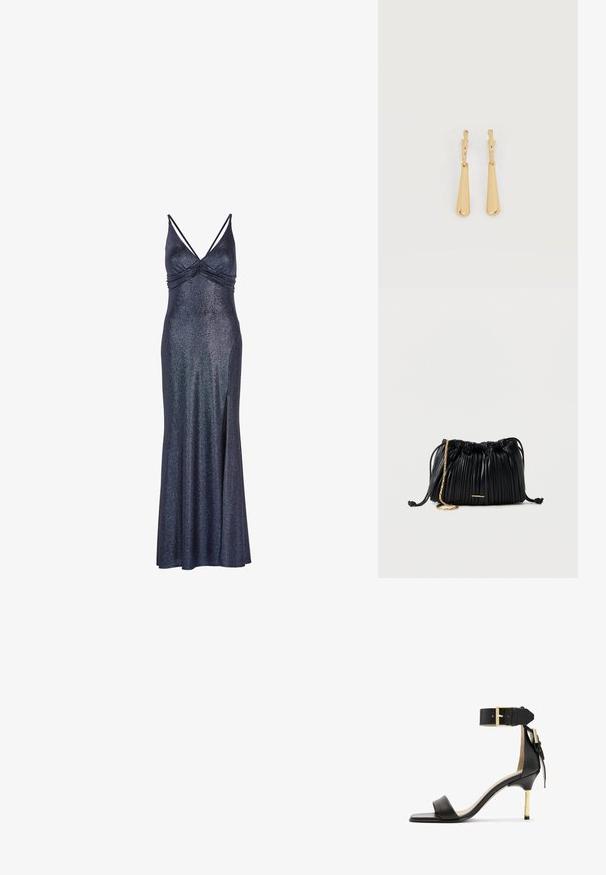 Lang, marineblå, ærmeløs kjole med en skinnende finish. Har en samlet bust og en sideslids for nem bevægelse. Metallisk accent i stoffet.; Sort læder hæl sandal med firkantet tå, ankelrem med en guldbuckle og en slank metallisk hæl. Glat tekstur, minimalistisk design.; Sort læderhåndtaske med plisseringer, snorelukning, guldkæde som rem og lille horisontalt guldakcent foran.; Øreringe i guldfarvet metal med glatte, aflangt dråbeformede vedhæng, der hænger fra små creol-låse på en hvid baggrund.
