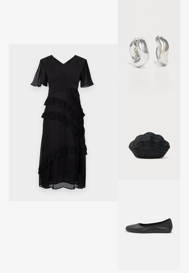 Schwarzes Midikleid mit V-Ausschnitt, kurzen schwingenden Ärmeln und diagonal geschichtetem Rüschendetail an Vorder- und Rockteil.; Schwarze Leder-Ballettschuhe mit abgerundeter Spitze, glatter Textur, minimalen Nähdetails und einem flexiblen Sohlen-Design.; Schwarze Korbtasche in Muschelform mit gebogenem Oberteil und gewebter Textur auf einfarbigem Hintergrund.; Silberne skulpturale Ohrringe mit glatten, geschwungenen Formen und reflektierenden Oberflächen. Sie verfügen über ein geschlossenes Ringdesign und eine ausgeprägte organische Form.