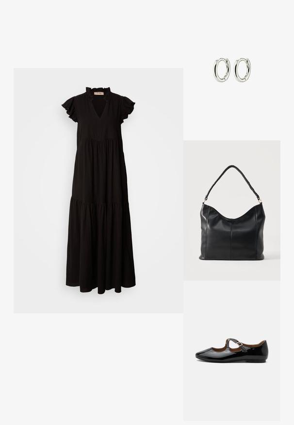 Schwarzes Maxikleid mit V-Ausschnitt, rüschierten kurzen Ärmeln, gestuftem Rock und gerafftem Oberteil. Hergestellt aus leichtem, strukturiertem Stoff.; Schwarzer Mary Jane flacher Schuh aus Lackleder mit zwei Ausstanzungen und einem goldfarbenen Schnallenriemen auf weißem Hintergrund.; Schwarze Lederschultertasche mit gedrehtem Griff und vertikalen Steppnähten auf einem einfarbigen hellen Hintergrund.; Silberne Creolen mit einer glatten, glänzenden Oberfläche. Runde Form mit einem sicheren Verschluss. Minimalistisches Design mit einem subtilen Drehdetail.