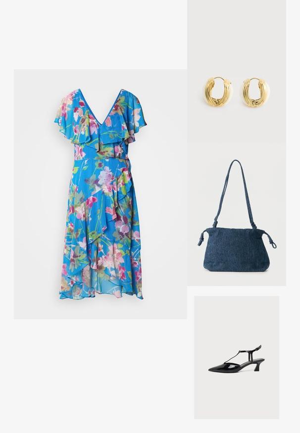 Robe à imprimé floral avec un décolleté en V, des manches volantées et une silhouette fluide. Fabriquée en tissu léger dans des tons de bleu, rose et vert.; Chaussure à talon bas en cuir verni noir, bout pointu, bride en T et fermeture à boucle sur fond clair neutre.; Sac d'épaule en denim bleu foncé avec extrémités de sangle nouées et forme rectangulaire simple sur fond blanc.; Boucles d'oreilles créoles dorées avec un design métallique incurvé et strié, dos en résine blanche, présentées côte à côte sur un fond neutre.