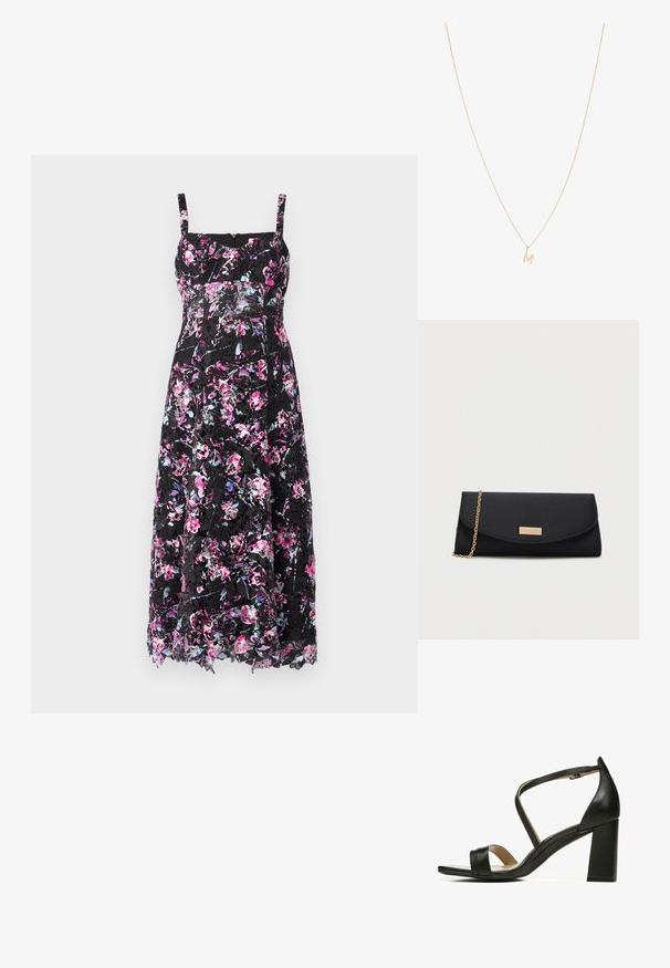 Zwart bloemenjurk met spaghettibandjes, voorzien van een levendig patroon van roze en paarse bloemen, met een doorschijnende kanten overlay en een middenlange stijl.; Zwarte leren hoge hak sandalen met een open teen, voorzien van kruislings bovenbanden en een blokhak voor stabiliteit. Gladde textuur met minimale details.; Zwarte envelop clutch tas met een gouden ketting schouderriem en een klein gouden rechthoekig logo plaatje op de voorflap.; Gouden ketting met een hanger in de vorm van een kleine letter "m", met een fijne, delicate schakelontwerp en een gepolijste afwerking.
