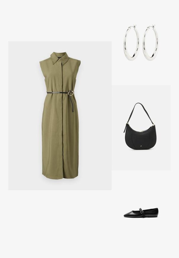Vestido sin mangas de color verde oliva con cuello, ceñido en la cintura con un cinturón negro que tiene una hebilla metálica redonda y aberturas laterales.; Zapato plano negro de cuero con punta afilada, correa ajustable con hebilla de metal, textura suave y diseño minimalista.; Bolso de mano de cuero negro con forma curva, superficie texturizada, costuras frontales y un logo en tono dorado. Cuenta con una sola correa ajustable.; Pendientes de aro de plata con un acabado suave y brillante. Forma circular, con un cierre seguro. Diseño sencillo y elegante.