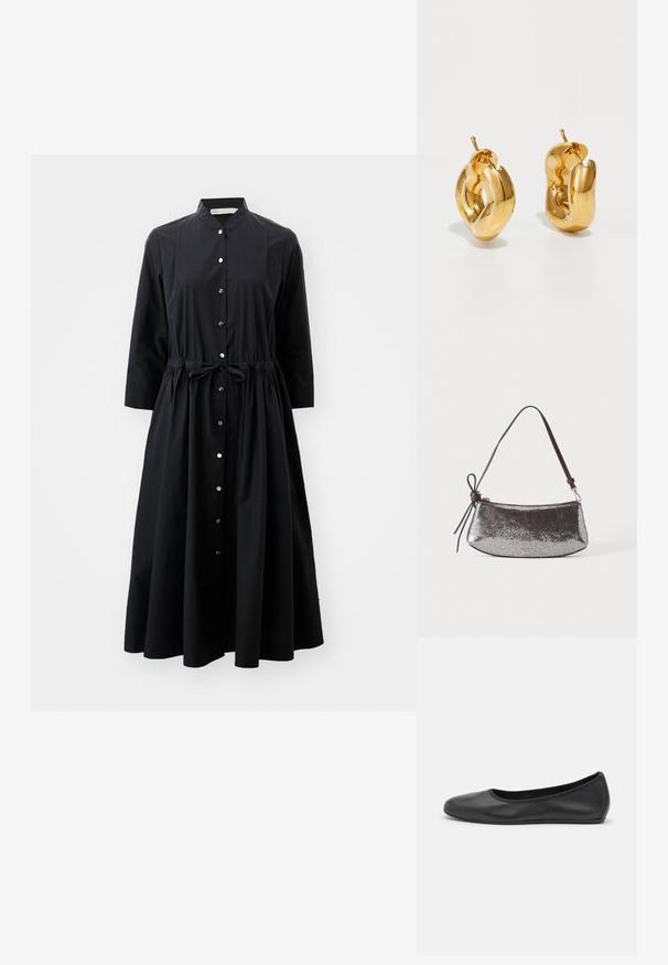 Schwarzes Langarmkleid aus Baumwolle mit durchgehender Knopfleiste, tailliertem Bund mit Gürtel und ausgestelltem Rock.; Schwarze Leder-Ballettschuhe mit abgerundeter Spitze, glatter Textur, minimalen Nähdetails und einem flexiblen Sohlen-Design.; Kleine metallische silberne Handtasche mit strukturierter Oberfläche, kurzem dunkelbraunem Riemen und dekorativer gebundener Schleife auf einer Seite.; Fette goldene Creolen mit einem leicht verdrehten, röhrenförmigen Design und Steckverschlüssen auf einem weißen Hintergrund.
