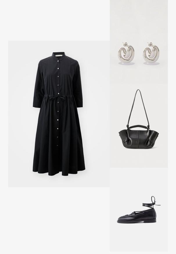 Schwarzes Langarmkleid aus Baumwolle mit durchgehender Knopfleiste, tailliertem Bund mit Gürtel und ausgestelltem Rock.; Schwarzer Lederloafer mit flacher Sohle und schnürbarem Knöchelriemen, der zu einer Schleife gebunden ist, vor einem schlichten hellen Hintergrund.; Schwarze Lederhandtasche mit strukturierter Oberfläche, sanften Falten, doppelten Trägern und geflochtenen Griffdetails. Kompakt, mit einteiliger Oberkante.; Silberne Metallearrings mit einem gewellten Design, die glatte Oberflächen und ein poliertes Finish aufweisen und mit einem Schmetterlingsverschluss gesichert sind.