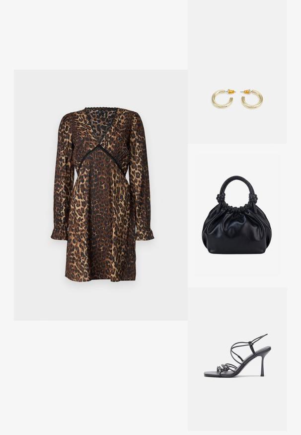 Leopardprint jurk in bruin en zwart. Heeft een V-hals, geplooide details bij de taille, lange mouwen en gerimpelde manchetten. Satijnachtige textuur.; Zwarte hoge hakken sandaaltjes hebben dunne banden met een geknoopt ontwerp, een gladde vierkante neus en een elegante stiletto-hak.; Zwarte zachte leren handtas met geplooide bovenkant en twee dikke handvatten die in knopen zijn gestrikt tegen een effen lichte achtergrond.; Gouden hoepel oorbellen met een zachte, ronde vorm en een gepolijste afwerking. Kenmerkt oranje accenten aan de achterkant voor een veilige bevestiging.