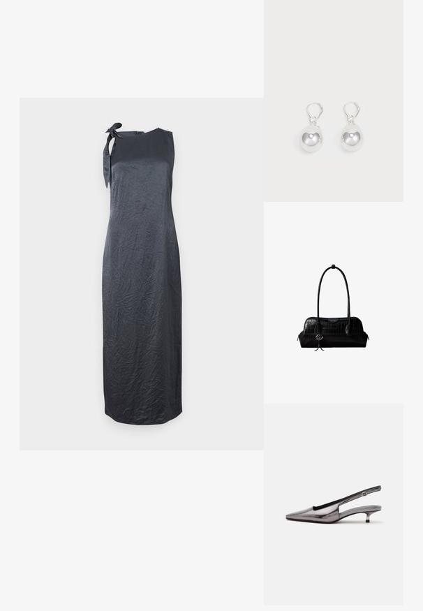 Zwarte mouwloze jurk met een strikdetail op de linkerschouder, gemaakt van een gladde, gekreukte stof. De jurk heeft een rechte snit en is knie-lang.; Metallic grijze slingback-schoen met spitse neus, lage kittenhak en verstelbare band op een witte achtergrond.; Zwarte schoudertas van leer met krokodillenstructuur, lange banden en een klein zilveren logohanger aan één band.; Zilveren druppeloorbellen met gladde, ronde, reflecterende oppervlakken die hangen aan klapring-sluitingen. Achtergrond is puur wit.