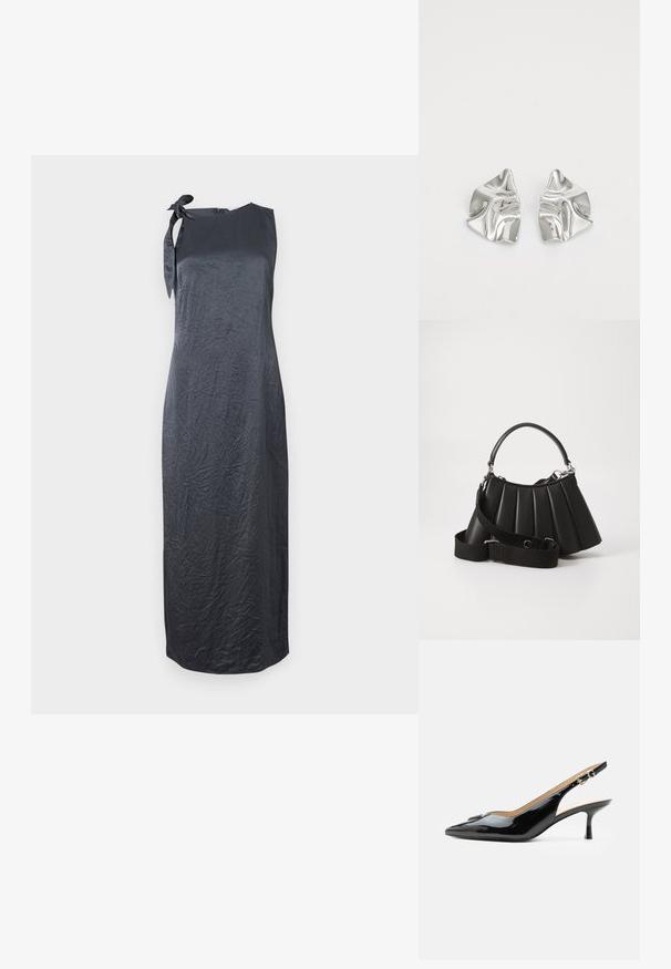 Schwarzes ärmelloses Kleid mit einem Bindedetail an der linken Schulter, aus einem glatten, geknitterten Stoff gefertigt, mit einer geraden Silhouette und knielanger Länge.; Schwarzer Pumps mit Riemchen aus Lackleder, spitz zulaufender Zehenpartie, kleinem Kitten-Heel und silberner Schnalle auf weißem Hintergrund.; Schwarze, gefaltete Handtasche mit einem runden Griff, verstellbarem Schulterriemen und glänzender Textur. Verfügt über silberne Hardware und eine strukturierte Silhouette.; Silberne Metallohrringe mit einem wellenförmigen, skulpturalen Design, das eine polierte Oberfläche und unregelmäßige Formen aufweist, die eine zeitgenössische Ästhetik betonen.