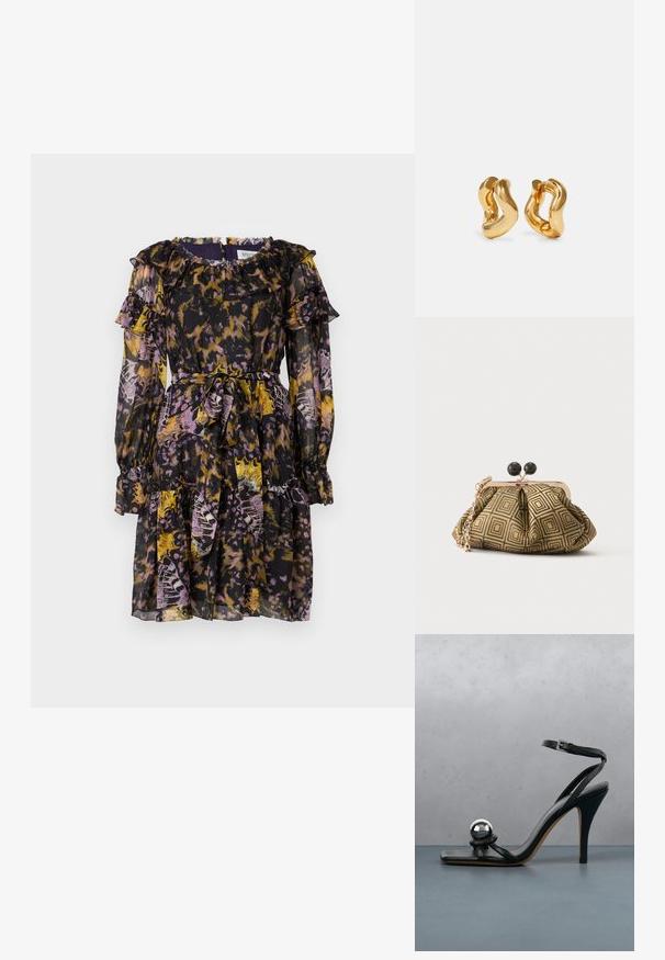 Robe à motifs floraux à manches longues en tissu transparent noir, violet et jaune. Dotée d'un col volanté, de poignets élastiques et d'une ceinture à nouer.; Sandale noire à talon haut avec bride à la cheville et boule décorative argentée métallique sur surface carrelée en bois à l'extérieur, avec un arrière-plan flou de verdure et de mur.; Petite pochette avec motif géométrique doré et noir, cadre en métal doré, fermeture à boule noire et une courte chaîne dorée.; Boucles d'oreilles en forme de créoles dorées avec un design ondulé, présentant une surface lisse et brillante ainsi qu'une forme élégante. Sans fermoirs visibles.