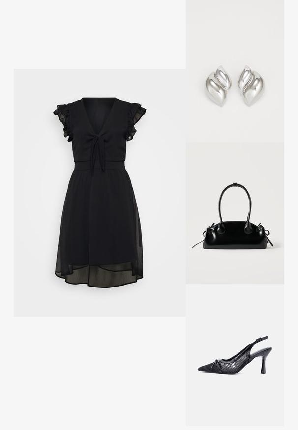 Schwarzes Kleid mit V-Ausschnitt, Bindedetail in der Taille, kurzen Rüschensäumen und einem geschichteten, durchsichtigen Rock mit einem etwas längeren Rücken.; Schwarzer Slingback-Pumps mit spitz zulaufender Spitze, Mesh-Wabenmuster und kleinem dekorativem Schleifchen vorne.; Kleine schwarze glänzende Handtasche mit zwei langen Griffen und seitlichen Kordelzug-Details vor einfachem hellem Hintergrund.; Silberne Ohrringe mit einer organischen, abstrakten Form. Glatte, glänzende Oberfläche mit einem konischen Design. Mit dezenten Kurven und einem zentralen Linienelement.