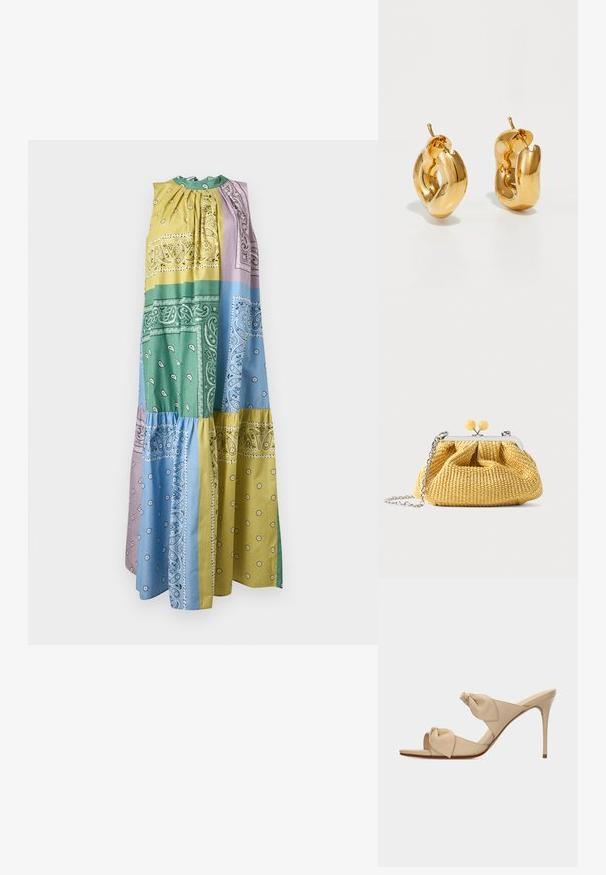 Robe maxi sans manches avec un design patchwork à étages présentant des imprimés cachemire et floraux en jaune, vert, bleu et lavande.; Mule beige à talon haut ouvert à l'avant avec deux brides nouées torsadées et un talon aiguille fin sur fond blanc.; Petit sac à main tissé jaune avec cadre argenté, deux fermoirs boules jaunes et une bandoulière chaîne argentée sur fond blanc.; Boucles d'oreilles créoles en or massif avec un design tubulaire légèrement tordu et des fermoirs à tige sur un fond blanc.