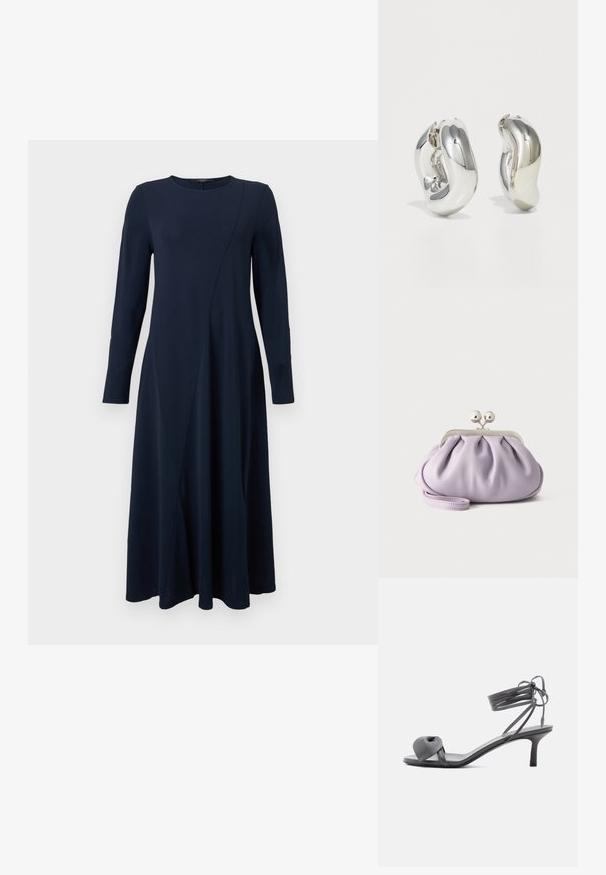 Robe bleu marine à manches longues avec encolure ronde et détail subtil de couture diagonale, fluide et tombant sous le genou.; Sandale à talon en cuir gris avec une bride nouée sur les orteils et des lacets enroulants autour de la cheville, sur un talon moyen et fin, sur fond blanc.; Pochette lavande douce avec tissu froncé, fermoir kiss-lock argenté et bracelet assorti sur un fond clair uni.; Boucles d'oreilles sculpturales en argent avec des formes douces et courbes et des surfaces réfléchissantes. Présentent un design de boucle fermée et une forme organique distincte.
