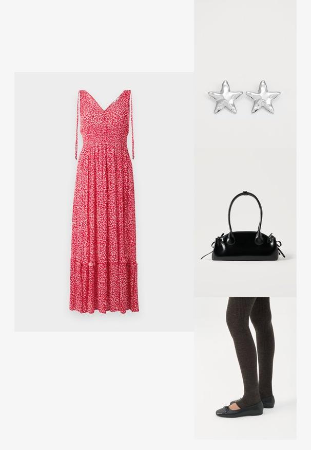 Rode bloemrijke maxi-jurk met V-hals, verstelbare straps, gerimpelde korsage en gelaagde zoom. Stof bevat kleine witte bloemmotieven.; Benen met donkere geribbelde leggings gecombineerd met zwarte ballerina's met kleine strikdetails op een witte achtergrond.; Kleine zwarte glanzende handtas met twee lange hengsels en zijkant trekkoord details op een effen lichte achtergrond.; Zilveren stervormige oorbellen met een gepolijste, glanzende afwerking. Elke oorbel heeft vijf punten en subtiele textuurdetails op het oppervlak.