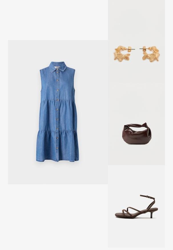 Denim mouwloze jurk met een knoopsluiting aan de voorkant, een gelaagde ruchesrok, een puntkraag en een lichtblauwe kleur.; Bruine sandaal met hoge hak, dunne gekruiste bandjes en een enkelbandje met een zilveren gesp op een witte achtergrond.; Donkerbruine leren schoudertas met een zachte, slungelige vorm en een gedraaide knoopvormige handgreep op een effen witte achtergrond.; Oorbellen in goudkleur met een abstracte, organische vorm, voorzien van een gestructureerd oppervlak en een sluiting met oorstekers.