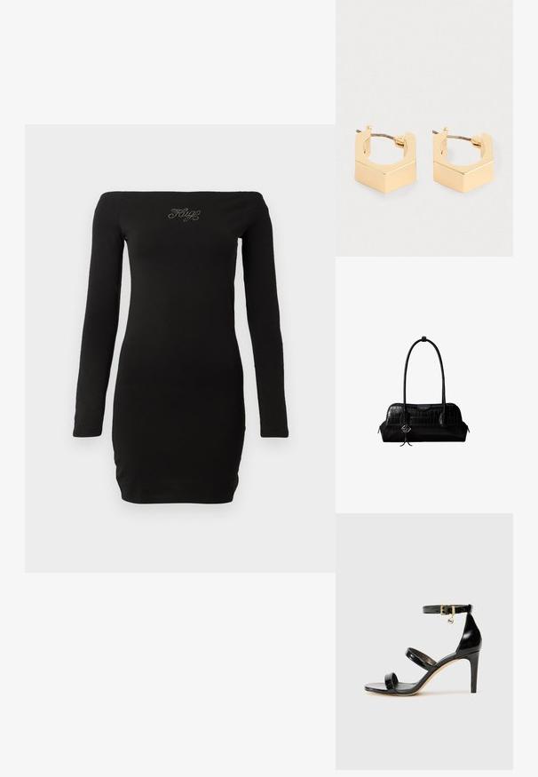 Zwarte off-the-shoulder jurkje met lange mouwen, aansluitend ontwerp, gemaakt van zachte stof, met versierde tekst op de borst.; Zwarte gepatineerde leren sandaal met drie banden, enkelgesp en 10 cm hoge stiletto hak. Bevat gouden hardwaredetails en een logo charm.; Zwarte schoudertas van leer met krokodillenstructuur, lange banden en een klein zilveren logohanger aan één band.; Een paar kleine geometrische oorringen in goudkleur met hoekige randen en een vergrendelmechanisme aan de achterkant op een lichte achtergrond.