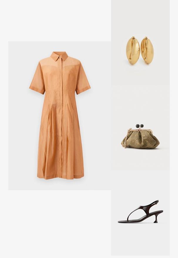 Lichtbruine midi-jurk met korte mouwen, kraag, verborgen knopen aan de voorkant, getailleerde taille en geplooide rok.; Donkerbruine lakleren slingbacksandaal met kittenheel en teenbandje op witte achtergrond.; Kleine clutch tas met goud-zwart geometrisch patroon, goudkleurig metalen frame, zwarte bolsluiting en een korte gouden kettingband.; Een paar gepolijste oorbellen van goudkleurig metaal met een dik, licht ovaal, robuust ontwerp en scharnierklemmen op een witte achtergrond.
