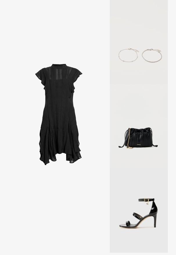 Robe noire avec un col haut, des manches courtes à volants, des panneaux texturés et un ourlet évasé, présentant un mélange de tissu lisse et à motifs.; Sandale en cuir verni noir avec trois brides, boucle de cheville et talon aiguille de 10 cm. Présente un détail en métal doré et un charm logo.; Sac à main en cuir noir plissé avec cordon de serrage, bandoulière chaîne dorée et petit accent horizontal doré sur le devant.; Deux délicats bracelets en argent côte à côte, l'un avec de petites perles et l'autre avec une fine chaîne tissée, tous deux munis de fermoirs mousquetons et d'étiquettes.