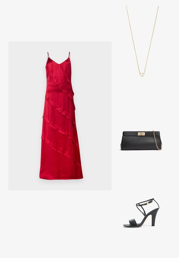 Rotes Satin-Trägerkleid mit dünnen Trägern, V-Ausschnitt und asymmetrischen Rüschen, die diagonal über die Vorderseite verlaufen.; Schwarze Sandale mit hohem Absatz, dünnem Knöchelriemen, goldener Schnalle, offenem Zehenbereich und Blockabsatz, seitlich auf weißem Hintergrund dargestellt.; Schwarze Clutch aus Leder mit goldfarbenem Metall-Drehverschluss und passendem goldfarbenem Ketten-Schulterriemen.; Goldfarbener Halskette mit einem zarten, gedrehten Design, das an der Mitte einen herzförmigen Anhänger trägt.