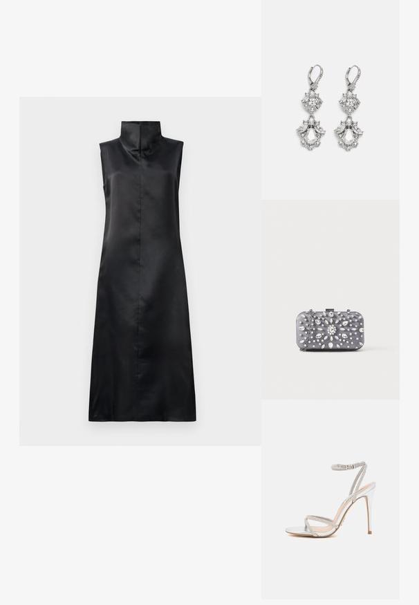 Zwarte satijnen mouwloze jurk met een hoge kraag, een gladde textuur en een rechte, enkellange silhouet. Minimalistisch ontwerp zonder versieringen.; Zilveren hoge hakken sandaal met dunne bandjes, versierd met strass steentjes, met een slank ontwerp en een spitse neus.; Kleine rechthoekige donkergrijze clutch versierd met heldere strass-steentjes in een uitstralend patroon en een zilveren kettingband.; Zilverkleurige oorbellen met meerdere heldere kristalgesteenten in druppel- en marquisevormen, met sluitingen met een leversysteem en ingewikkelde details.