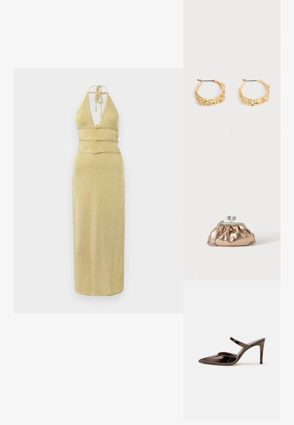 Robe dorée à col halter avec un décolleté en V profond, taille ceinturée et silhouette droite. Fabriquée dans un tissu chatoyant à la texture lisse.; Mule à talon haut marron foncé brillant à bout pointu avec une fine bride sur le coup de pied sur fond blanc uni.; Petit sac pochette métallique dorée avec fermoir argenté et chaîne sur un fond clair uni.; Paire de boucles d’oreilles créoles couleur or avec embossage floral et feuillage orné sur un fond neutre.