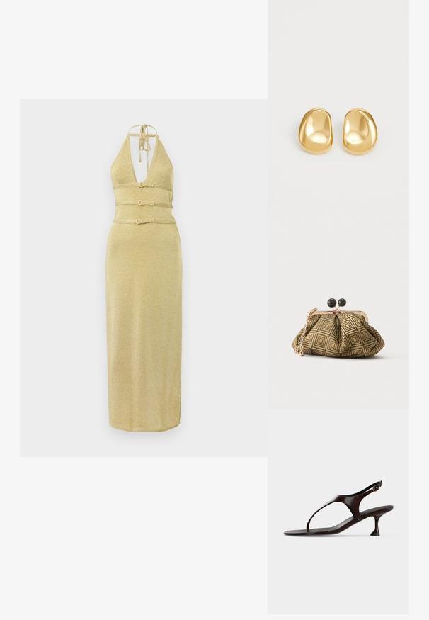 Goldenes Halfterkleid mit tiefem V-Ausschnitt, tailliertem Bund und geradem Schnitt. Hergestellt aus einem schimmernden Stoff mit glatter Textur.; Dunkelbraune Lackleder-Slingback-Sandale mit kittenabsatz und Zehensteg auf weißem Hintergrund.; Kleine Clutch mit goldenem und schwarzem geometrischem Muster, goldfarbenem Metallrahmen, schwarzem Kugelverschluss und kurzem goldfarbenem Kettenriemen.; Goldfarbene Ohrstecker mit einer glatten, runden Form und einer reflektierenden Oberfläche, die ein minimalistisches Design ohne sichtbare Muster zeigen.