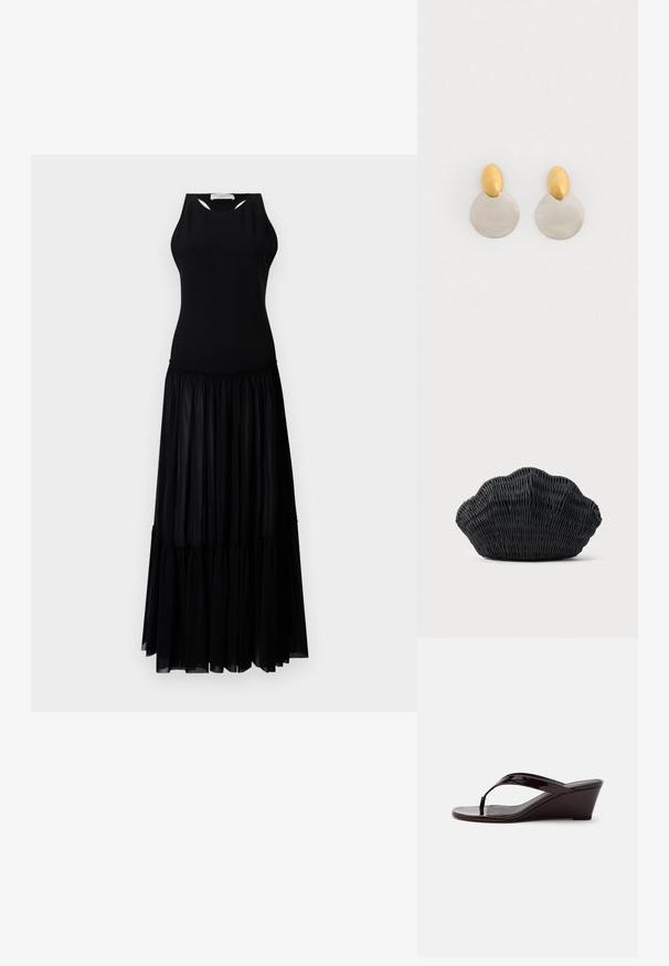 Vestido negro con un top sin mangas y detalles de corte, y una falda en capas hecha de una tela ligera y fluida.; Sandalia de cuña de charol marrón con tira entre los dedos y punta abierta, mostrada de perfil sobre un fondo liso.; Bolso de mimbre negro con forma de concha de vieira con parte superior curva y textura tejida sobre un fondo liso.; Pendientes de metal dorado y plateado con base de disco redondo y pieza superior ovalada, textura suave y acabado pulido.