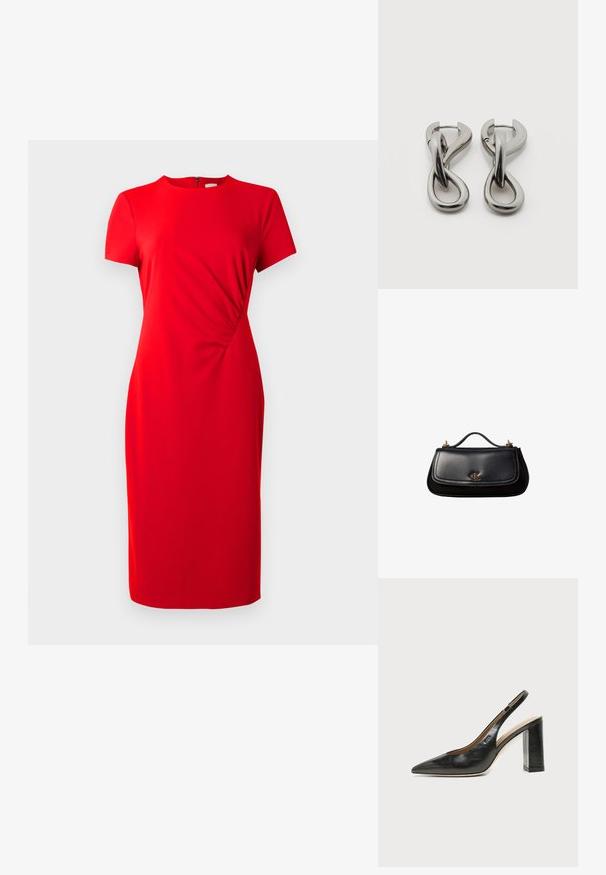 Robe rouge ajustée avec des manches courtes, décolleté rond et détails de fronces sur le côté. Fabriquée en tissu lisse, de conception mi-mollet. Fermeture à glissière au dos.; Chaussure slingback en cuir noir à bout pointu avec un talon bloc haut et une doublure intérieure beige sur un fond clair uni.; Sac à main en cuir noir avec une petite poignée, logo "cK" doré sur le rabat avant, et accessoires dorés.; Paire de boucles d'oreilles en métal argenté avec un motif abstrait d'anneaux entrelacés sur fond blanc.