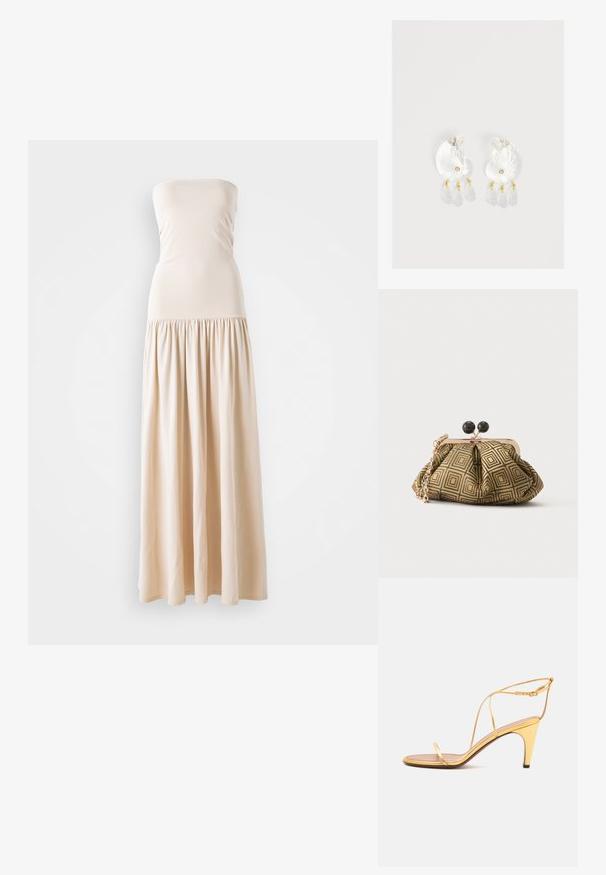 Robe maxi sans bretelles beige avec un corsage ajusté et une jupe plissée fluide, fabriquée en tissu doux, avec une texture lisse tout au long.; Sandale à talons hauts dorée avec fines lanières et une fine boucle à la cheville sur un fond gris clair.; Petite pochette avec motif géométrique doré et noir, cadre en métal doré, fermeture à boule noire et une courte chaîne dorée.; Boucles d'oreilles en résine transparente en forme de coquillage avec de petits accents dorés et trois breloques translucides en forme de goutte pendantes sur chaque boucle d'oreille.