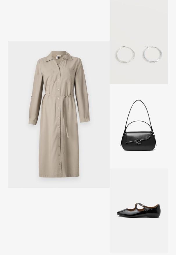 Lang beige overhemdjurk met kraag, knopen aan de voorkant, twee borstzakken en een strikceintuur in de taille. Mouwen kunnen opgerold worden. Zacht materiaal.; Zwarte lakleren Mary Jane platte schoen met twee uitsparingen en een gouden gespbandje op een witte achtergrond.; Zwarte leren schoudertas met een gebogen klep die is bevestigd met een ronde metalen sluiting en een smalle, verstelbare band.; Zilverkleurige metalen creolen oorbellen met een glad, licht gebogen oppervlak en sluitingen met haaksluiting op een effen witte achtergrond.
