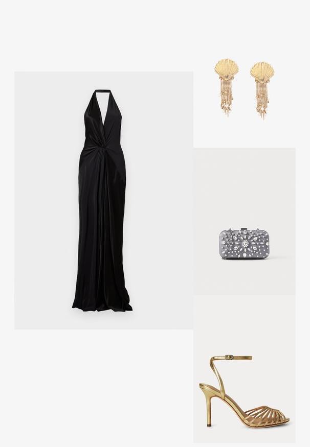 Schwarzes Satin-Halterkleid mit tiefem V-Ausschnitt, verdrehtem Vorderteil und bodenlangem fließendem Rock. Glatte Textur und minimalistisches Design.; Goldene High-Heel-Sandale mit dünnen Riemen, offenem Zehenbereich und verstellbarem Knöchelriemen mit kleiner Schließe.; Kleine rechteckige dunkelgraue Clutch, verziert mit klaren Strasssteinen in einem strahlenförmigen Muster und einem silbernen Kettenriemen.; Goldene Ohrringe in Muschelform mit mehreren hängenden Ketten, verziert mit kleinen weißen Perlen und Perlen.