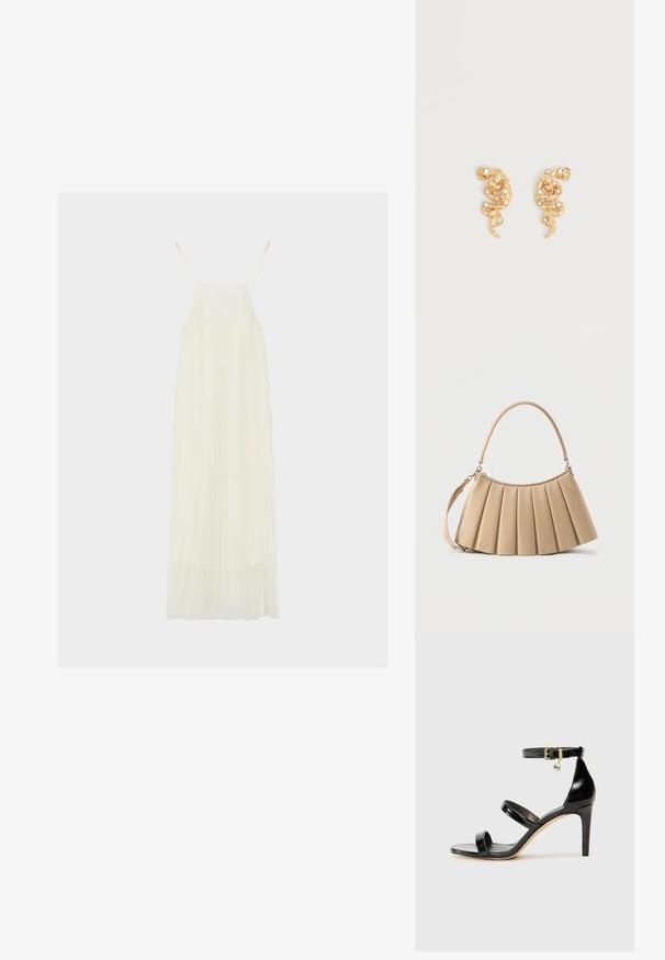 Robe longue blanche sans manches avec fines bretelles et jupe fluide plissée sur fond uni.; Sandale en cuir verni noir avec trois brides, boucle de cheville et talon aiguille de 10 cm. Présente un détail en métal doré et un charm logo.; Sac bandoulière beige plissé avec poignée arrondie sur le dessus et bandoulière amovible, en cuir lisse avec un détail de logo subtil près de la base.; Boucles d'oreilles en forme de serpent ton or ornées de petits cristaux clairs sur un fond clair uni.