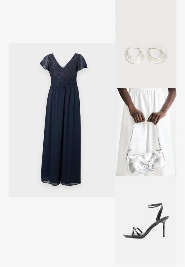 Robe maxi bleu marine avec corsage en dentelle florale, décolleté en V, et manches courtes délicates et transparentes.; Sandale à talon haut en cuir verni noir avec de fines lanières croisées sur les orteils et une sangle à boucle à la cheville sur fond blanc.; Sac à main en métal argenté avec un détail à lacets, arborant un design épuré et une courte sangle. Le sac est tenu dans les mains, mettant en valeur sa texture.; Boucles d'oreilles créoles en argent avec trois bandes semi-circulaires superposées, dont une ornée de petits cristaux clairs sur un fond clair.
