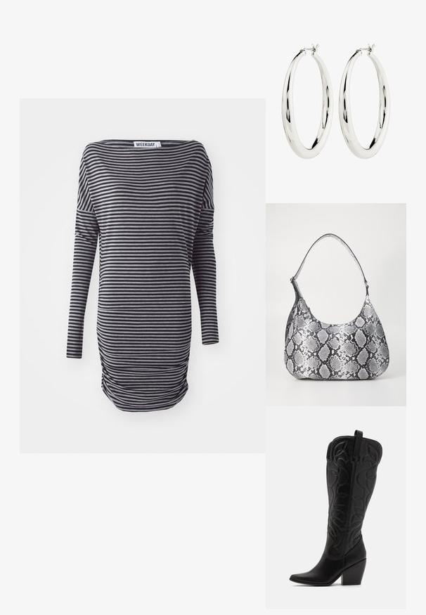 Vestido de manga larga a rayas en negro y gris. Presenta un ajuste holgado, escote redondeado y detalle de fruncido lateral. Fabricado con tejido suave.; Botas negras de cuero hasta la rodilla con punta puntiaguda y tacón apilado. Presentan costuras decorativas y elementos de diseño curvados.; Bolso de hombro con estampado de serpiente en blanco y negro, de forma redondeada, textura suave y correa curvada. Presenta un acento de hardware plateado.; Pendientes de aro de plata con una superficie lisa y reflectante. Forma redonda y grande con un cierre seguro en la parte superior. El acabado pulido resalta el brillo.