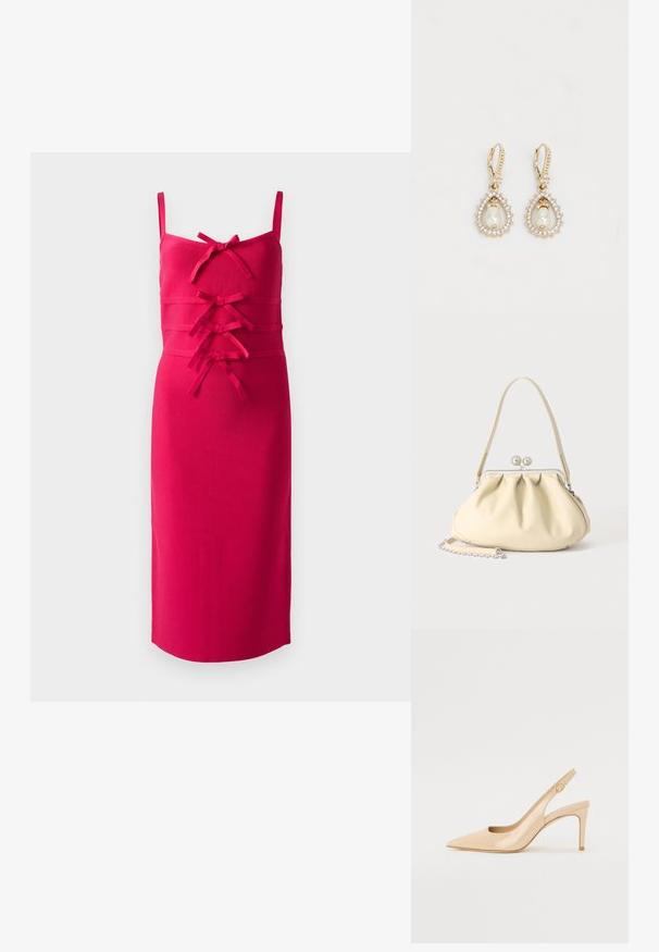 Tætsiddende, ærmeløs kjole i lys pink stof. Har en struktureret overflade og dekorative sløjfer hen over forsiden. Lige søm.; Nude patenteret læder slingback hæl med spidse tæer, åben vamp og en tynd stiletto hæl. Har et cirkulært guldfarvet element på remmen.; Cremefarvet blødt læder håndtaske med indsamlet design, sølvramme-lukkemekanisme, kort hank og aftagelig kæderem.; Guldtonede øreringe med dråbeformet design, der har en central perle omgivet af små klare krystaller. Med hængslet lukning.