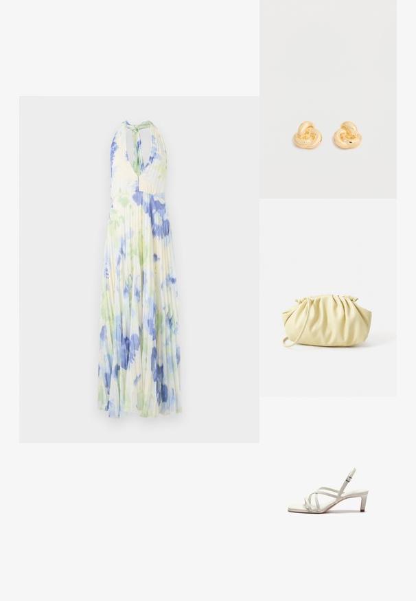 Plisseret halterneck kjole med et blomsterprint i blå og grønne nuancer på et let, lysegult stof.; Zign by Zalando Pumps - off white; Gul plisseret håndtaske lavet af glat kunstlæder, med en blød form, en enkelt skulderrem og samlet topdesign.; Par af skinnende ørestikker i guldfarvet knudeform på en ensfarvet hvid baggrund.