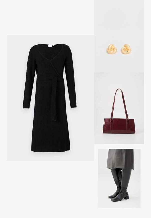 Robe noire à manches longues enroulée avec décolleté en V et ceinture en tissu nouée à la taille, présentée sur un fond blanc.; Bottes en cuir noir montant jusqu'au genou avec un bout carré, un talon bloc incliné et une fermeture éclair latérale ; texture lisse et design ajusté.; Sac à main bordeaux en matériau brillant, de forme rectangulaire, avec deux anses et des accents légèrement courbés à l'avant.; Paire de clous d'oreilles en forme de nœud, couleur or brillant, sur un fond blanc uni.