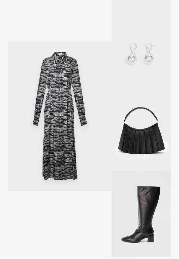 Lange gemusterde jurk in zwart en grijs met een kraag, lange mouwen, knoopsluiting en een vloeiende pasvorm, met een golvend abstract ontwerp.; Zwarte leren kniehoog laars met een vierkante neus, blokhak en slank ontwerp. Gladde textuur met een zijrits voor gemakkelijke instap.; Zwarte geplooide handtas van synthetisch leer, met een gebogen handvat en bovenste ritssluiting. Gladde textuur met gestructureerd ontwerp.; Zilveren druppeloorbellen met gladde, ronde, reflecterende oppervlakken die hangen aan klapring-sluitingen. Achtergrond is puur wit.