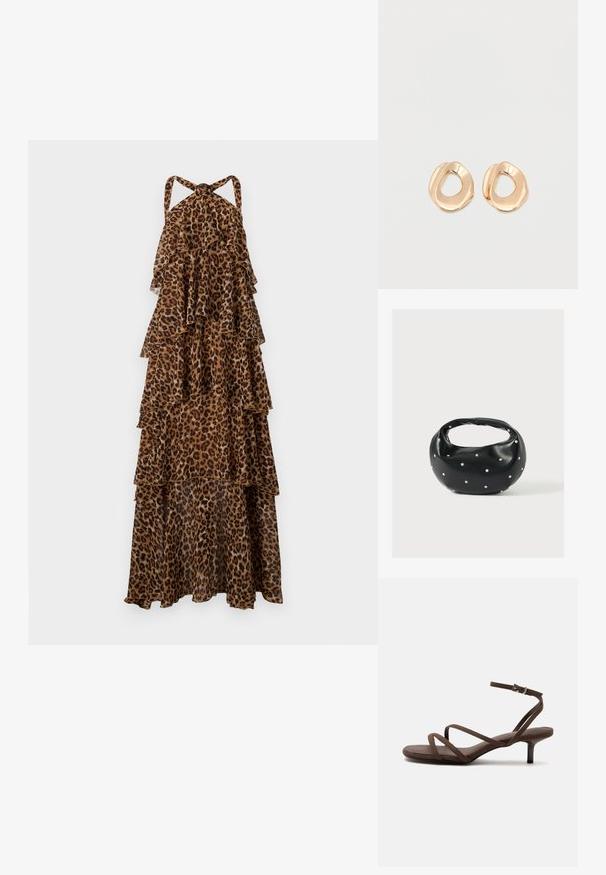 Vestido maxi estampado de leopardo con tirantes tipo halter y tela fluida en capas.; Sandalia marrón de tacón alto con tiras finas cruzadas y una correa en el tobillo con una hebilla plateada sobre un fondo blanco.; Bolso de mano de cuero negro con forma redondeada, decorado con detalles de tachuelas plateadas y un asa corta. Textura lisa y cierre con cremallera.; Par de pendientes de aro de metal en tono dorado pulido, de forma irregular y con centro abierto, sobre un fondo blanco liso.