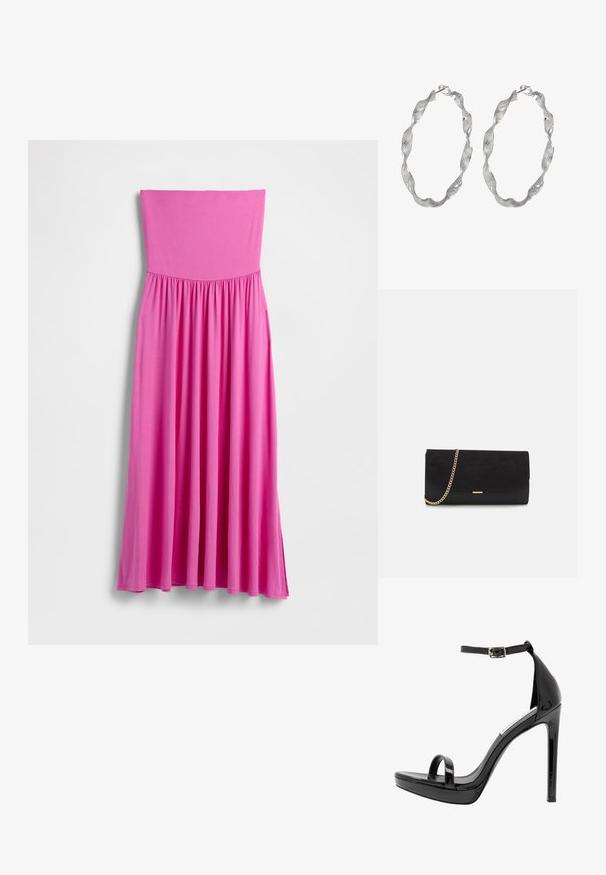Lange roze strapless jurk gemaakt van lichtgewicht stof. Voorzien van een nauwsluitend lijfje en een wijd uitlopende rok met een geplooide taille.; Steve Madden MILANO - Sandalen met hoge hak - black; Zwarte clutch tas gemaakt van suede met een textuurafwerking, voorzien van een gouden schouderband en een strakke, hoekige vorm.; Zilveren ringoorbellen met een gedraaide ontwerp, met een gestructureerd oppervlak en een veilige sluiting. Lichtgewicht en reflecterend met een vloeiende afwerking.