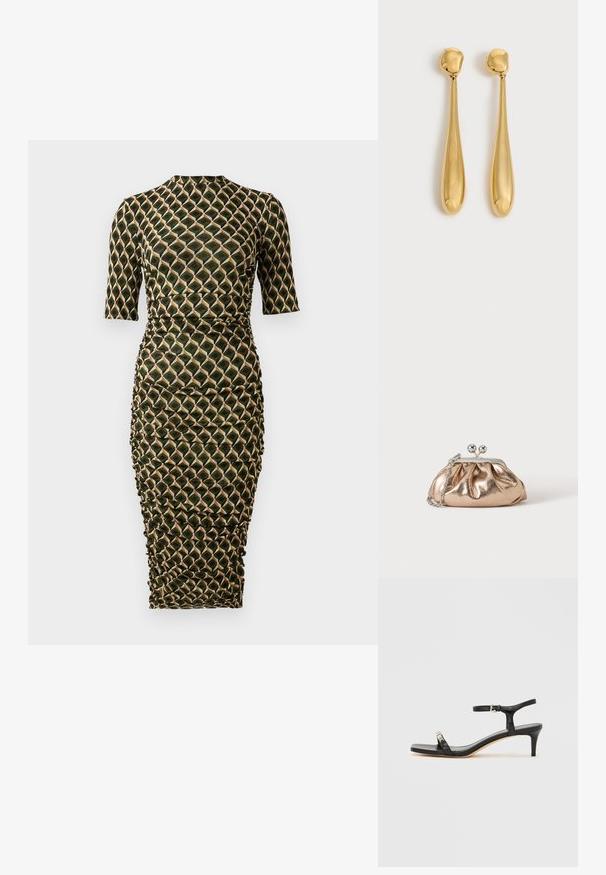 Vestido ajustado de longitud hasta la rodilla con mangas tres cuartos, cuello alto, laterales fruncidos y un patrón geométrico de diamantes en verde, negro y beige.; Sandalia de tacón de cuero negro con correa en el tobillo, punta abierta, frente cuadrado y detalle en hardware plateado. Diseño ajustado con un perfil elegante.; Pequeño bolso clutch metálico dorado con cierre plateado y cadena en un fondo claro y liso.; Par de pendientes largos, lisos y brillantes en forma de lágrima dorada con puntas redondeadas y formas de lágrima afiladas sobre un fondo claro.