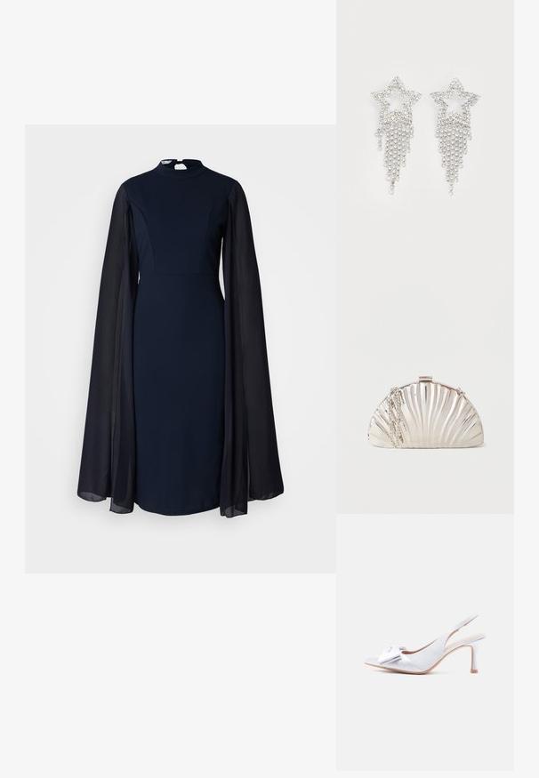 Marineblå kjole med høj hals og lange, gennemsigtige ærmer. Kjolen er tætsiddende, mens ærmerne er løse og flagrende. Ideel til formelle lejligheder.; Hvide slingback-hæle i satin med spids tå og tynd hæl. Har en dekorativ sløjfe foran og en glat overflade.; Metallisk sølv clutch-taske formet som en muslingeskal med en sølvkæde hængende på siden.; Rhinestone stjerne øreringe med dryppende frynsedetaljer, præget af sølvfarve og en blank, reflekterende overflade. Stjernedesign med detaljeret udformning.