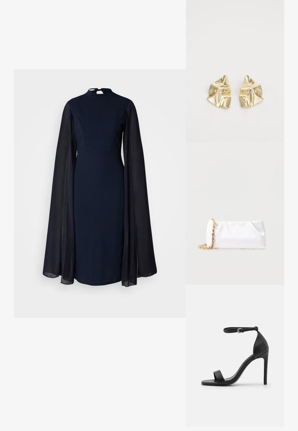 Námornícke šaty s vysokým výstrihom a dlhými priesvitnými rukávmi. Telo je priliehavé, zatiaľ čo rukávy sú voľné a splývavé. Ideálne na formálne príležitosti.; Čierne sandále na vysokom opätku s elegantným dizajnom, obsahujúce popruh okolo členka, otvorenú špičku a hladký kožený povrch.; Biela mäkká kabelka na zachytenie s retiazkou zo zlatého kovu zdobená priehľadnými drahokamami, na jednoduchom svetlosivom pozadí.; Zlaté kovové náušnice s vlnitým dizajnom; hladký, reflexný povrch; asymetrický tvar; žiadne viditeľné vzory alebo hardvér.