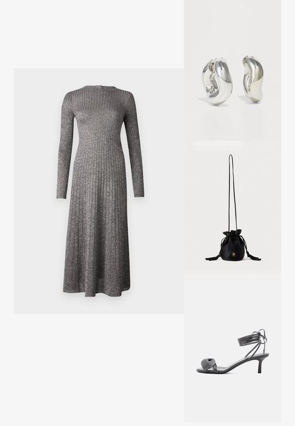 Robe à manches longues en tissu gris argenté, avec un corsage ajusté et une jupe évasée, dotée d'un col rond et d'un éclat subtil.; Sandale à talon en cuir gris avec une bride nouée sur les orteils et des lacets enroulants autour de la cheville, sur un talon moyen et fin, sur fond blanc.; Sac seau noir à cordon avec une longue sangle fine et un petit logo carré doré sur le devant, présenté sur un fond uni.; Boucles d'oreilles sculpturales en argent avec des formes douces et courbes et des surfaces réfléchissantes. Présentent un design de boucle fermée et une forme organique distincte.
