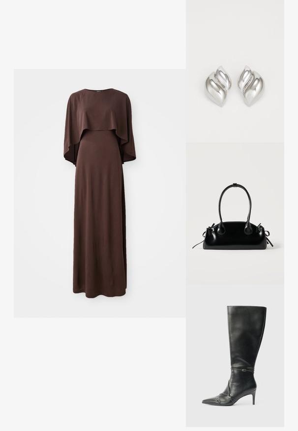 Vestido largo marrón con escote barco y amplias mangas tipo capa. Hecho de una tela suave con una textura lisa, presenta una silueta ajustada.; Botas negras de cuero hasta la rodilla con tacón delgado, punta afilada y detalles de diseño con correas en el tobillo. Textura suave y diseño ajustado.; Pequeño bolso negro brillante con dos asas largas y detalles de cordón lateral sobre un fondo claro liso.; Pendientes de plata con una forma orgánica y abstracta. Superficie lisa y brillante con un diseño cónico. Presentan suaves curvas y un detalle de línea central.