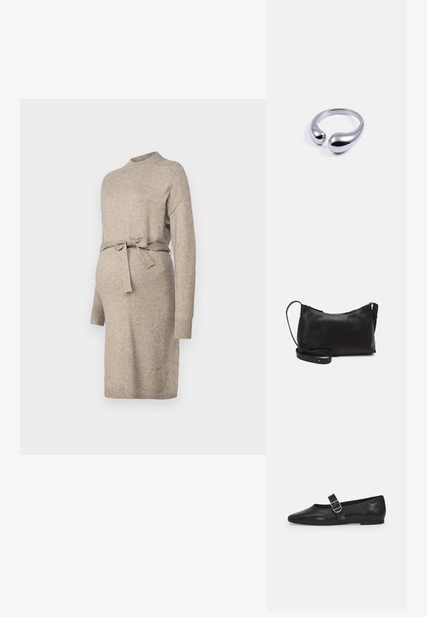Vestido de maternidad de punto en beige claro con cuello redondo, mangas largas y lazo en la cintura. Presenta puños acanalados y un diseño de longitud media.; Zapato plano de cuero negro con punta redondeada, una sola correa ajustable con hebilla y una textura suave y brillante. Diseño minimalista con un tacón bajo.; Bolso de hombro de cuero negro con una textura suave, forma curvada, correa ajustable y cierre con cremallera. Diseño minimalista sin adornos.; Anillo de metal plateado con una superficie lisa y pulida; presenta dos extremos bulbosos que crean un diseño abierto. Interior redondo.