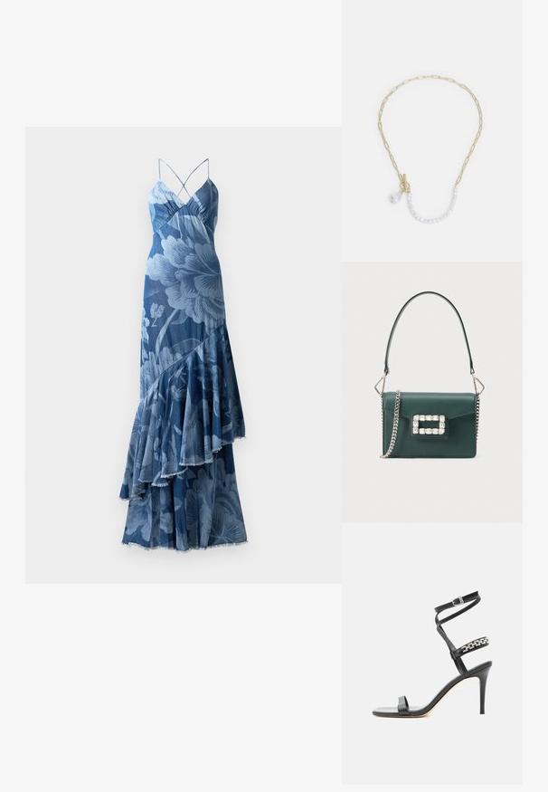 Bla dresses mit einem geschichteten Rüschendesign, Spaghetti-Trägern und einer strukturierten Oberfläche. Verfügt über ein auffälliges Blumenmuster und einen ausgefransten Saum.; Schwarze Sandalette mit hohem Absatz, schlankem Knöchelriemen, Mittelriemen verziert mit silbernen Kettengliedern und offenem Zehendesign.; Dunkelgrüne rechteckige Handtasche mit einem einzelnen oberen Griff, silberner Kettenriemen und rechteckiger Strassstein-Schnalle auf der Vorderklappe.; Goldkett necklace mit verlängerten Gliedern, einem weißen Perlenakzent und einem dekorativen Verschluss mit einer kleinen Perlenbefestigung.