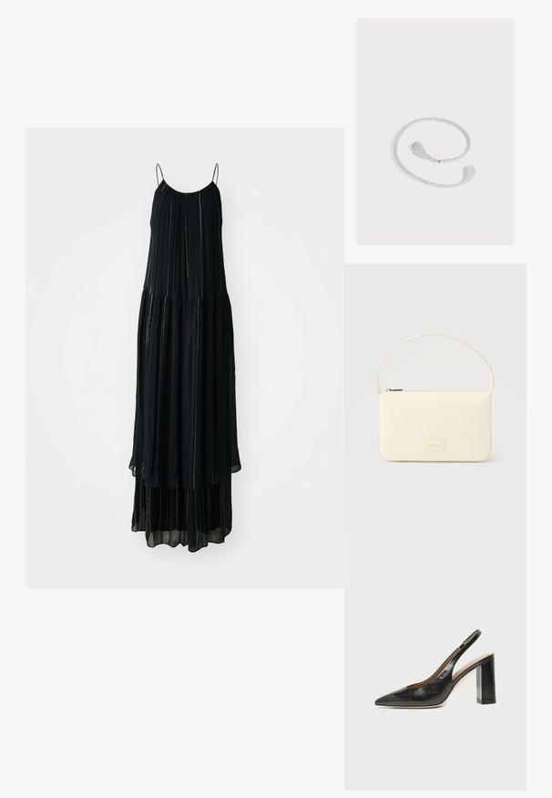 Zwarte maxi-jurk met dunne banden, geplooid ontwerp en gelaagde tiers. Gemaakt van lichtgewicht materiaal met subtiele verticale stikdetails.; Zwarte leren slingback schoen met spits toelopend neusje, hoge blokhak en beige binnenvoering tegen een effen lichte achtergrond.; Roomkleurige rechthoekige handtas met een enkele draagband en een ritssluiting aan de bovenkant, met een klein ingegraveerd logoplacaat op de voorkant.; Flexibele zilverkleurige glinsterende hoofdband met druppelvormige uiteinden, getoond op een lichtgrijze achtergrond.