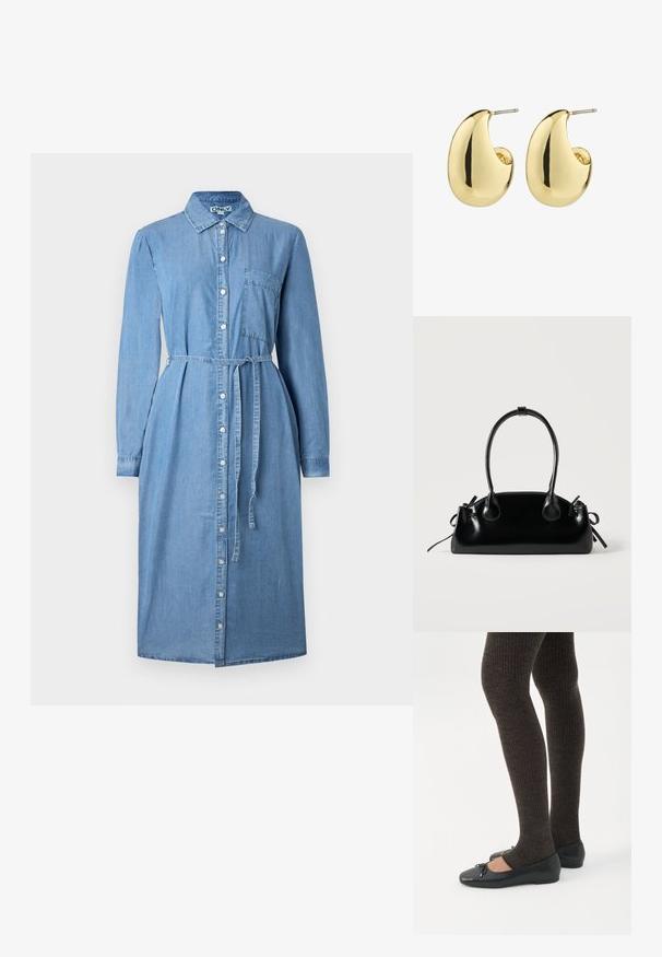 Denim skjortekjole i lyseblå, med lange ærmer, knaplukning foran, krave og bælte i taljen. Inkluderer en brystlommedetalje.; Ben iført mørke ribbede leggings kombineret med sorte balletsko med små sløjfedetaljer på hvid baggrund.; Lille sort blank håndtaske med to lange håndtag og snøre-detaljer i siden på en ensfarvet lys baggrund.; Guldtonede studøreringe med en glat, poleret overflade i en abstrakt, tårnform. Simple metalpind til fastgørelse.