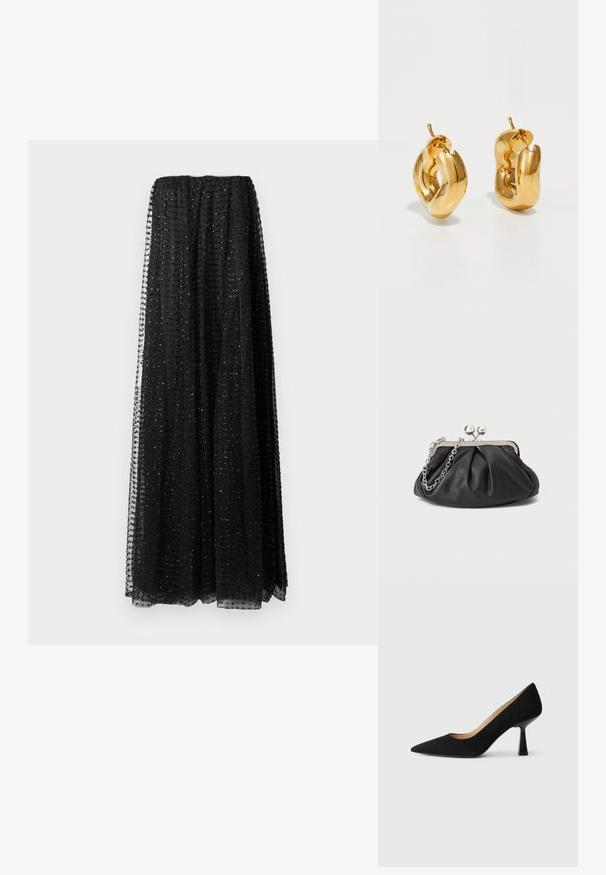 Jupe longue noire transparente avec un motif en grille de petites croix brodées, froncée à la taille, suspendue sur un fond blanc.; Pompe à talons hauts en suède noir avec un bout pointu, dotée d'un talon bloc noir brillant et d'une doublure intérieure lisse.; Porte-monnaie en cuir noir avec texture froncée, cadre en métal argenté, fermeture à verrouillage kiss-lock et bandoulière en chaîne. Surface lisse et douce.; Boucles d'oreilles créoles en or massif avec un design tubulaire légèrement tordu et des fermoirs à tige sur un fond blanc.