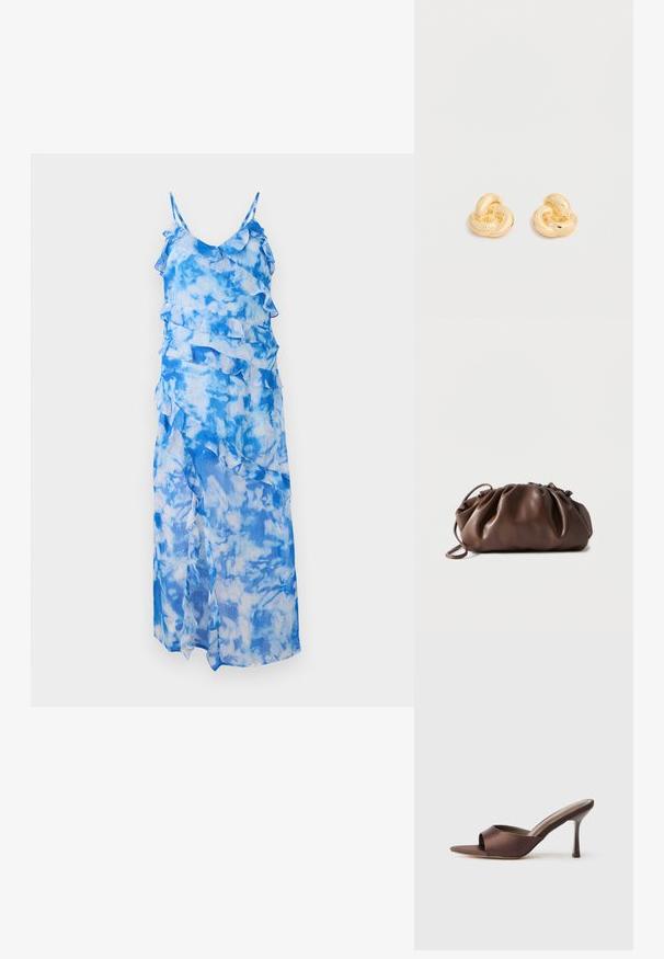 Maxi šaty s modrým tie-dye vzorom, volánkovými vrstvami, tenkými nastaviteľnými ramienkami a splývavým dizajnom. Ľahká, priesvitná tkanina s vzorom oblaku.; Hnedé saténové muly s otvorenou špičkou, s stredne vysokým štíhlym podpätkom a dizajnom na obúvanie na čistom bielom pozadí.; Mäkkohnedá hnedá kožená kapsička so zbieraným horným okrajom a tenkým remienkom, položená na bielom pozadí.; Pár lesklých náušníc tvaru uzla v zlatej farbe na jednoduchom bielom pozadí.