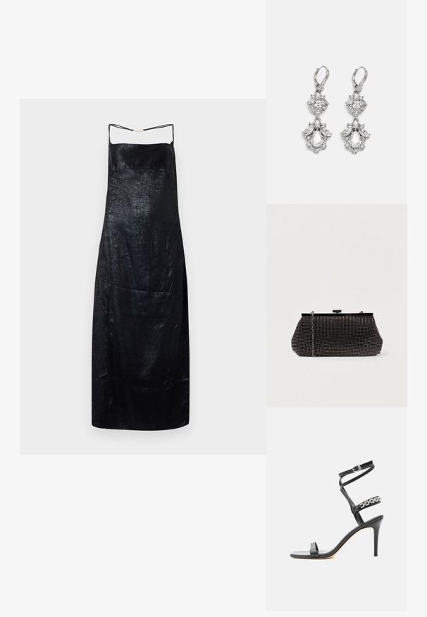 Schwarzes Slipkleid aus satin mit glatter Textur, ausgestattet mit dünnen Trägern und einem dezenten Glanz. Schlichte, gerade Silhouette mit minimalen Details.; Schwarze Sandalette mit hohem Absatz, schlankem Knöchelriemen, Mittelriemen verziert mit silbernen Kettengliedern und offenem Zehendesign.; Schwarze Mesh-Clutch mit strukturierter Silhouette, verziert mit kleinen metallic-nieten, besitzt einen Verschluss mit Klappe und einen abnehmbaren Kettenriemen.; Silberfarbene Ohrringe mit mehreren klaren Kristallgemmen in Tropfen- und Marquiseformen, mit Klappverschluss und kunstvollen Details.